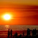 Trozo De Luz Ap Parking & Terraza